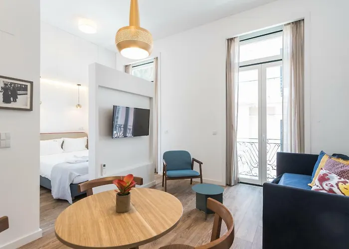 Flh Chiado Charming *